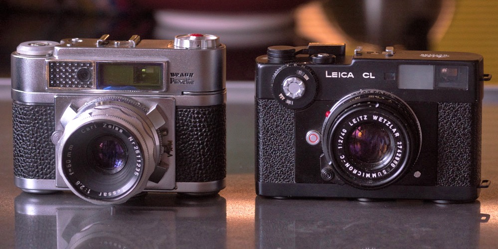 Sie könnten Schwestern sein: Super Paxette BL (1958, links) und Leica CL (1973)