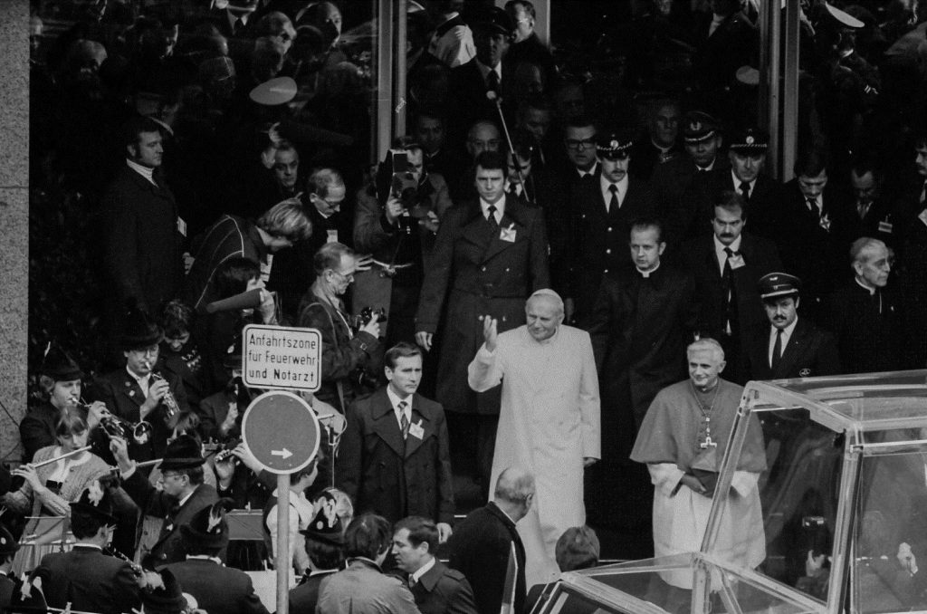 Papst Johannes Paul II am Münchner Hauptbahnhof - 19.11.1980